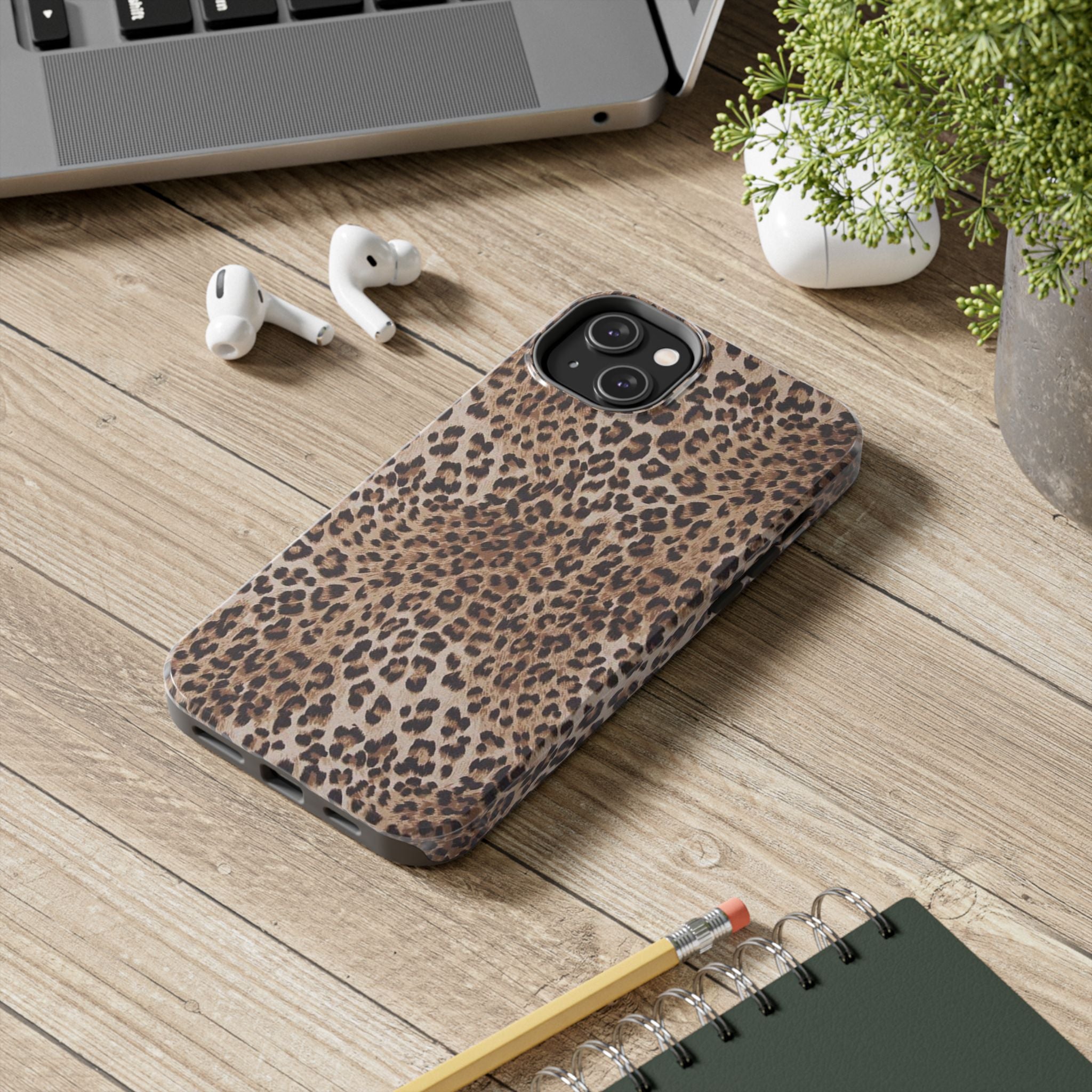 Small Graphic Cheetah print 001